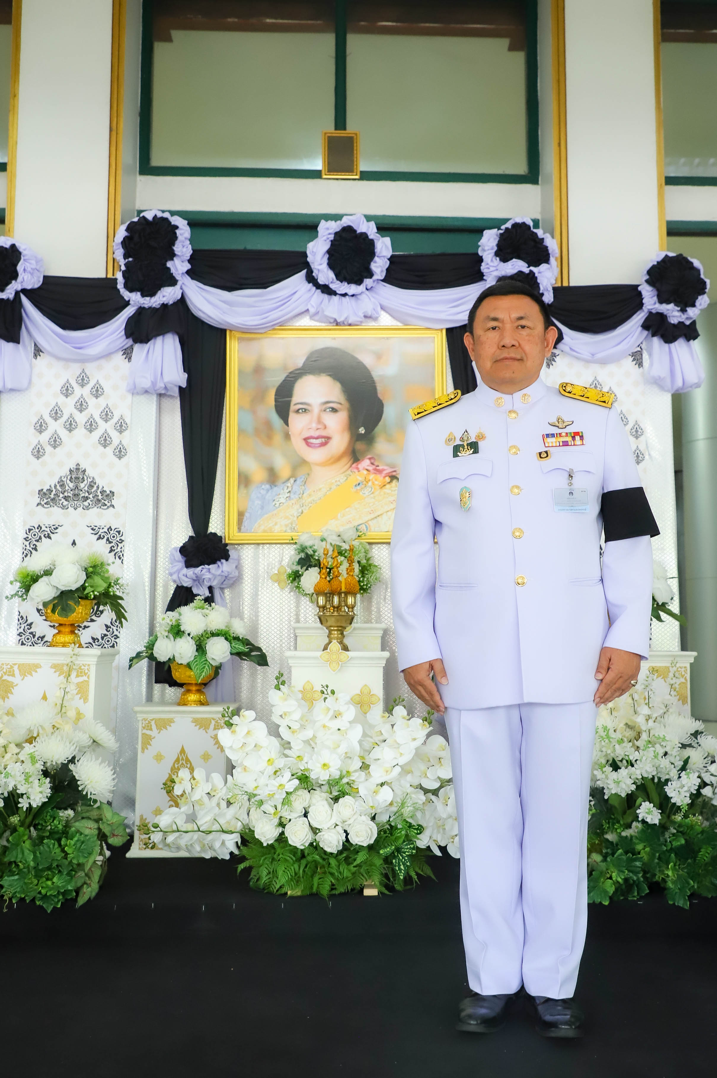 title - ส.ป.ก. ร่วมเข้าเฝ้าฯ รับเสด็จพระพิธีธรรมสวดพระอภิธรรมพระบรมศพ สมเด็จพระนางเจ้าสิริกิติ์ พระบรมราชินีนาถ พระบรมราชชนนีพันปีหลวง